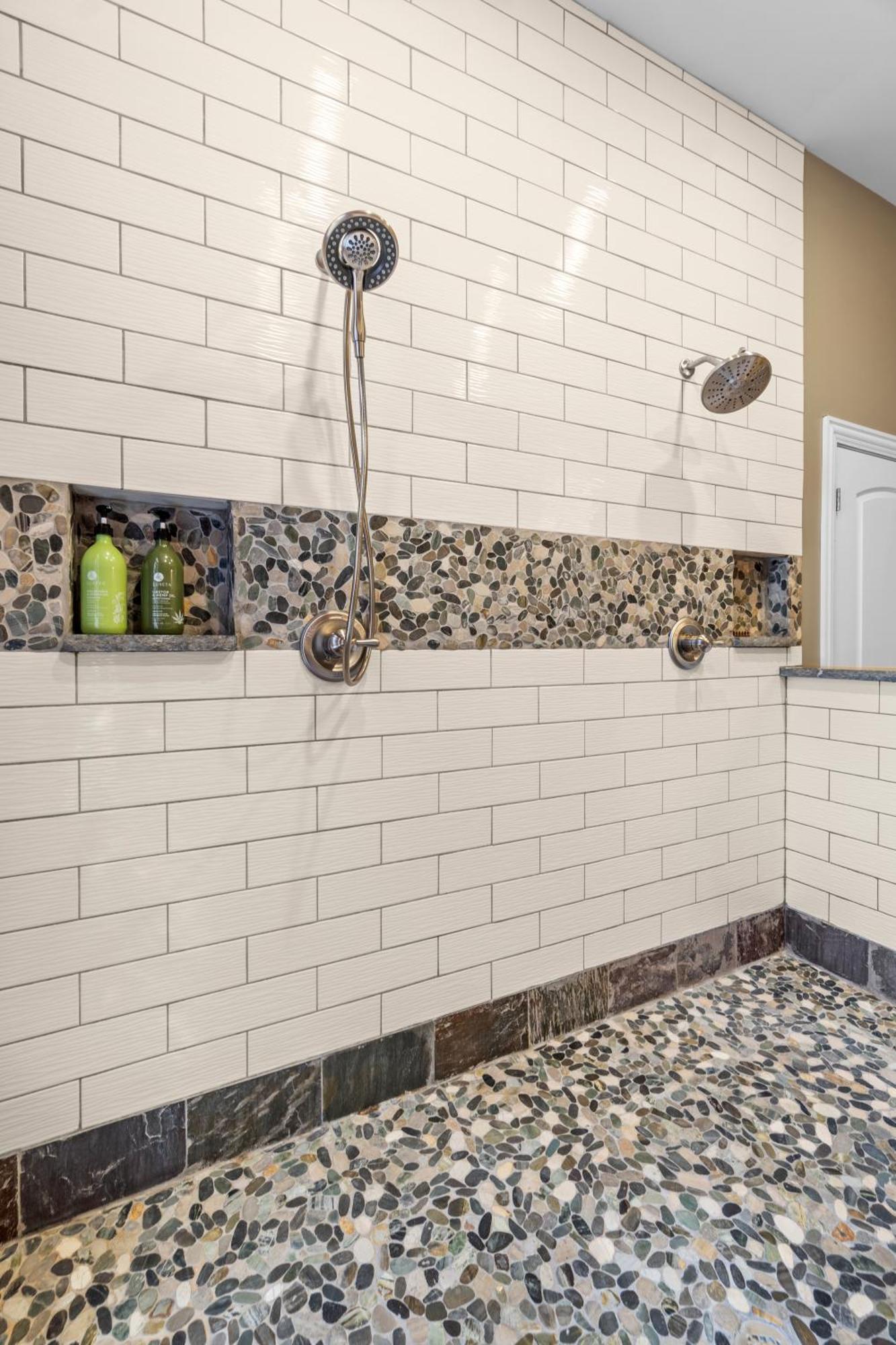 Downtown Loft Amazing Bath Tub & Shower #9 Appartement Perryville