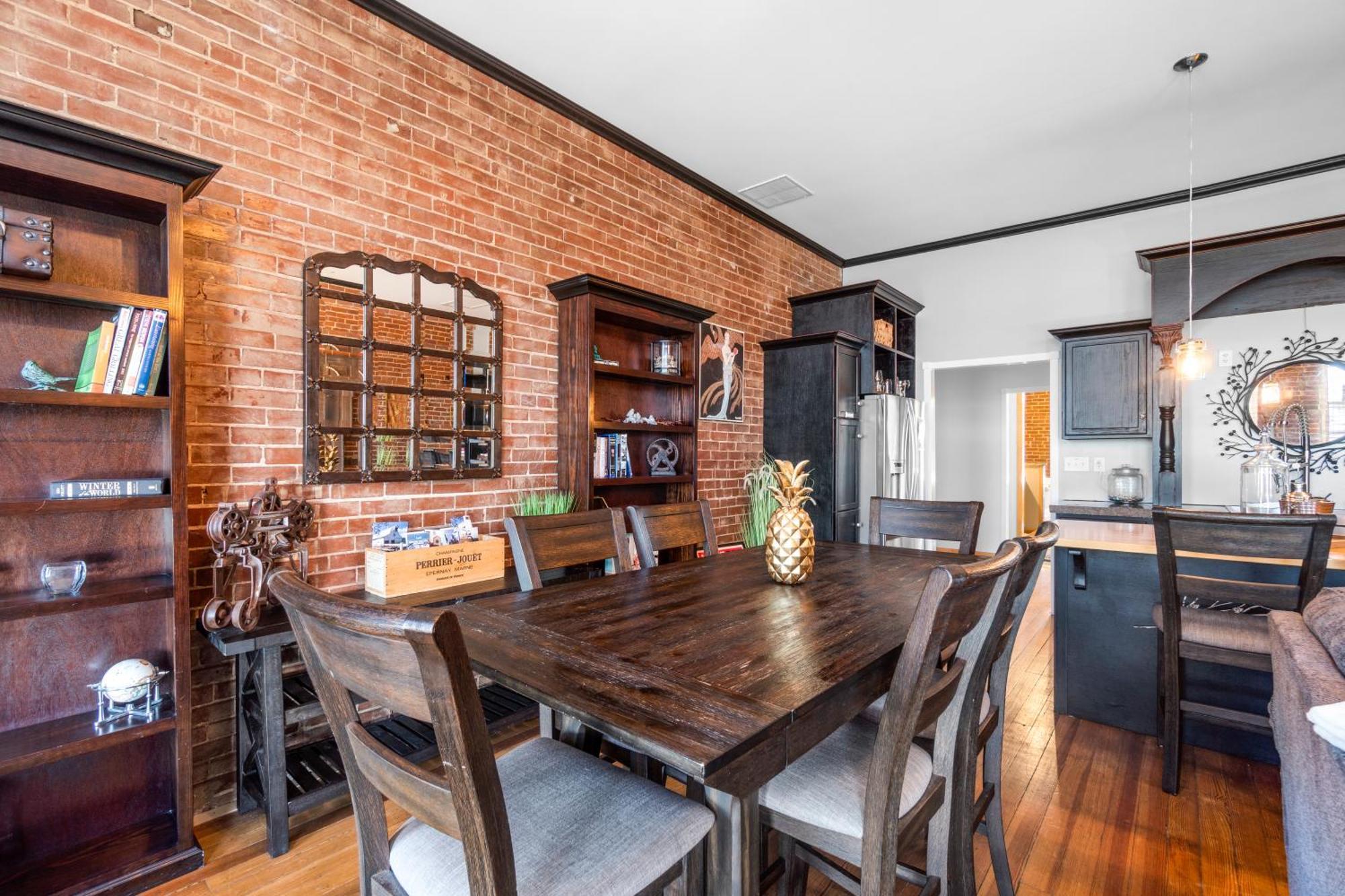 Appartement Downtown Loft Amazing Bath Tub & Shower #9 Perryville